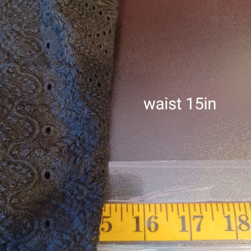 NANETTE LEPORE 2 Black Lace A Line Dress Eyelet Texture Lined Classic Zip Back - Picture 11 of 15